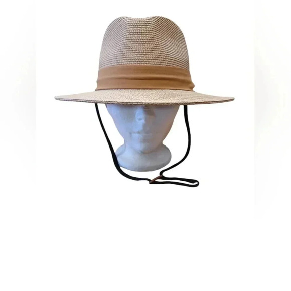 💥HOST PICK💥 Furtalk  NWT Tan Straw Hat Size M/L - Picture 1 of 10